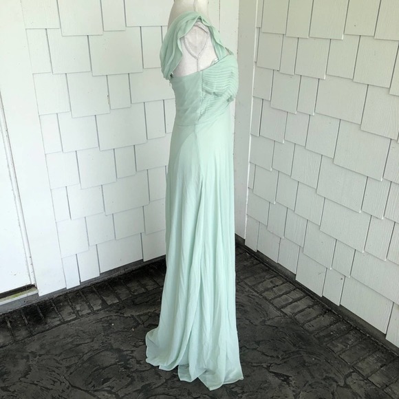 Sequin Hearts Women's Sage Green Off Shoulder Sleeve Chiffon Gown sz Jr's 1 - Picture 4 of 7